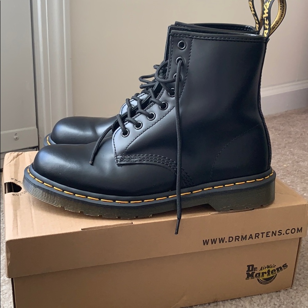 Dr Martens 1460 Smooth Boots - Black